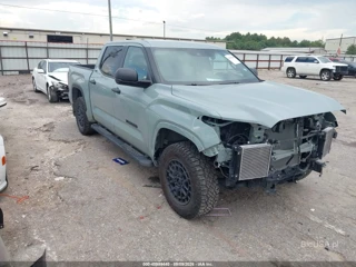 TOYOTA TOYOTA TUNDRA SR5