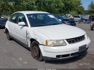VOLKSWAGEN VOLKSWAGEN PASSAT GLS