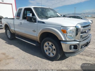 FORD FORD F-250 LARIAT