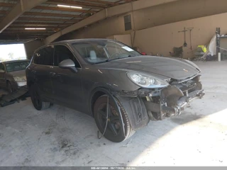 PORSCHE PORSCHE CAYENNE PLATINUM EDITION
