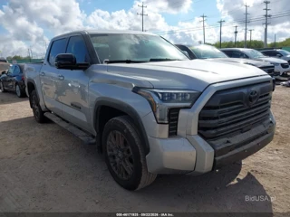TOYOTA TOYOTA TUNDRA LIMITED CREWMAX 5.5' BED