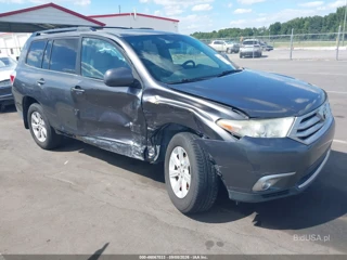 TOYOTA TOYOTA HIGHLANDER BASE V6