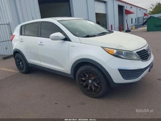 KIA KIA SPORTAGE LX
