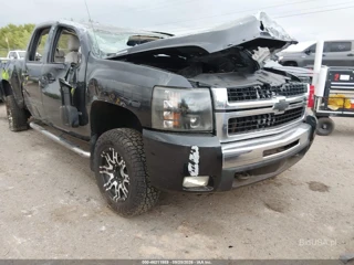 CHEVROLET CHEVROLET SILVERADO 2500HD LT