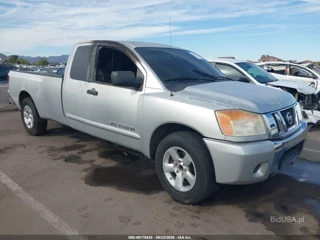NISSAN NISSAN TITAN SE
