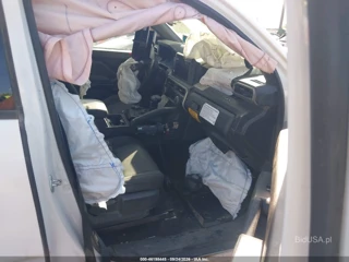 TOYOTA TOYOTA TACOMA SR