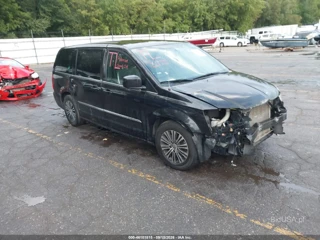 CHRYSLER CHRYSLER TOWN & COUNTRY S