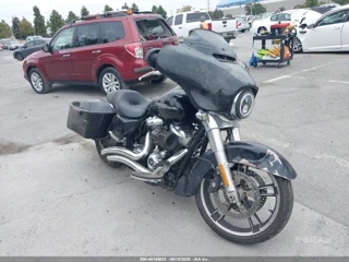 HARLEY-DAVIDSON HARLEY-DAVIDSON FLHX STREET GLIDE