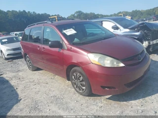 TOYOTA TOYOTA SIENNA LE