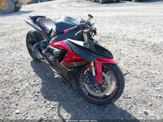 SUZUKI SUZUKI GSX-R600