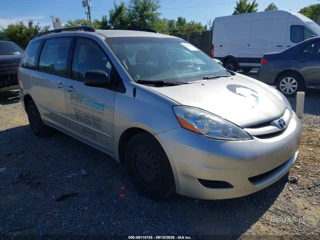 TOYOTA TOYOTA SIENNA CE