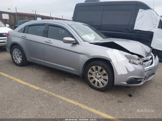 CHRYSLER CHRYSLER 200 LX