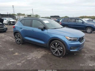 VOLVO VOLVO XC40 T5 R-DESIGN