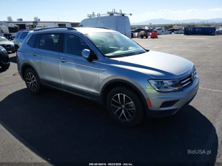 VOLKSWAGEN VOLKSWAGEN TIGUAN SE/SE R-LINE BLACK/SEL