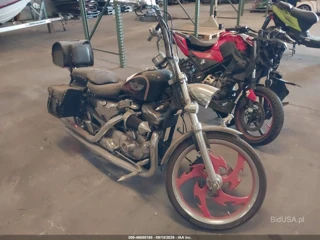 HARLEY-DAVIDSON HARLEY-DAVIDSON XL1200 C