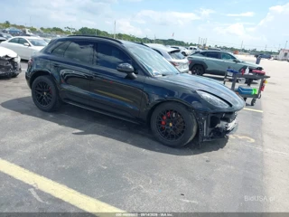 PORSCHE PORSCHE MACAN GTS