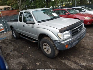 TOYOTA TOYOTA TACOMA PRERUNNER