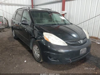 TOYOTA TOYOTA SIENNA LE