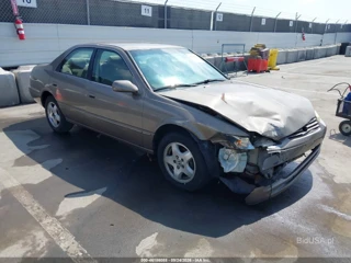 TOYOTA TOYOTA CAMRY LE