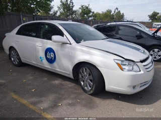 TOYOTA TOYOTA AVALON XLS