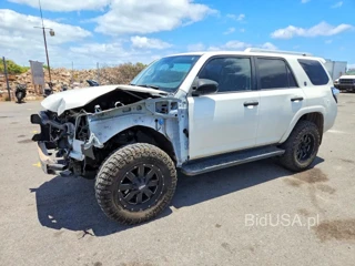TOYOTA 4RUNNER SR5