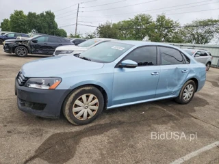 VOLKSWAGEN PASSAT S