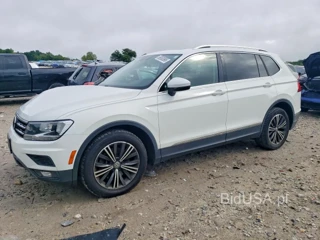 VOLKSWAGEN TIGUAN SE