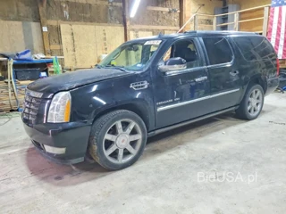 CADILLAC ESCALADE ESV LUXURY