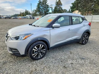 NISSAN KICKS SV