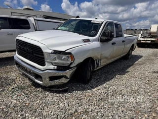 RAM 2500 TRADESMAN