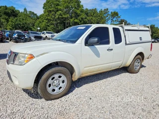 NISSAN FRONTIER SV V6