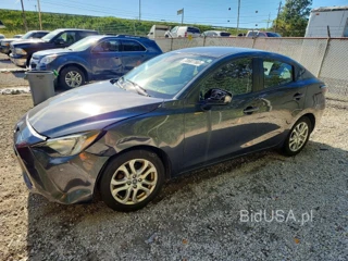 TOYOTA YARIS IA BASE