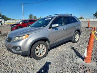 KIA SORENTO LX