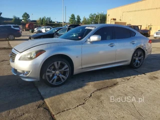 INFINITI Q70 3.7