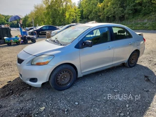 TOYOTA YARIS BASE