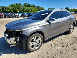 MERCEDES-BENZ GLA 250 4MATIC
