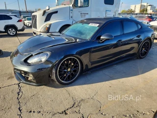 PORSCHE PANAMERA 4S