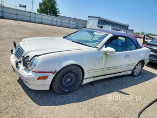 MERCEDES-BENZ CLK 320