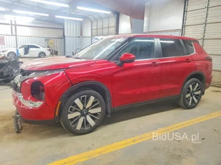 MITSUBISHI OUTLANDER SE