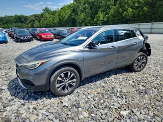INFINITI QX30 LUXURY