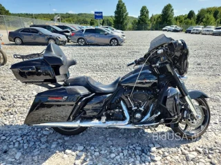 HARLEY-DAVIDSON FLHXSE CVO STREET GLIDE