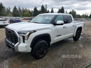 TOYOTA TUNDRA CREWMAX LIMITED