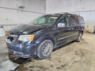 CHRYSLER TOWN & COUNTRY TOURING L