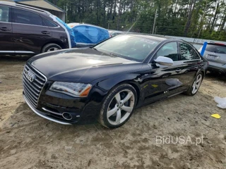 AUDI S8 QUATTRO