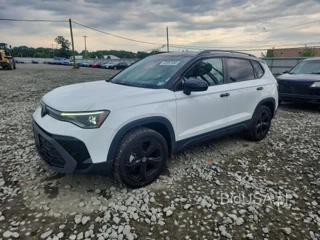 VOLKSWAGEN TAOS SE BLACK
