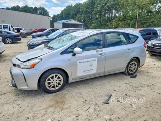 TOYOTA PRIUS V THREE