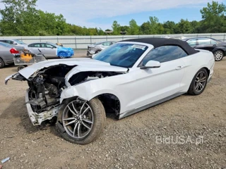 FORD MUSTANG I4 CONVERTIBLE