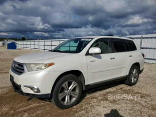 TOYOTA HIGHLANDER LIMITED