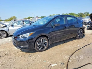 NISSAN VERSA SR