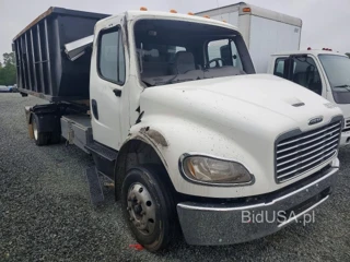 FREIGHTLINER M2
